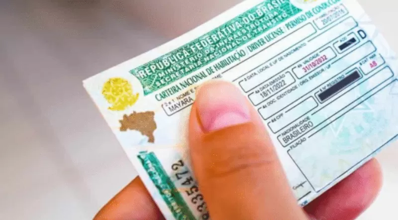 Contran aprova resolução que retira exigência de autoescola para CNH; confira mudanças