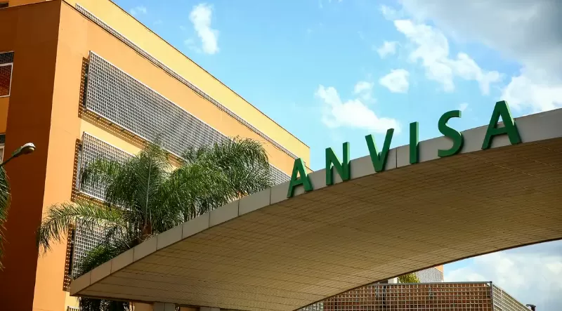 Anvisa determina a suspensão do tônico capilar e a apreensão de cosméticos irregulares