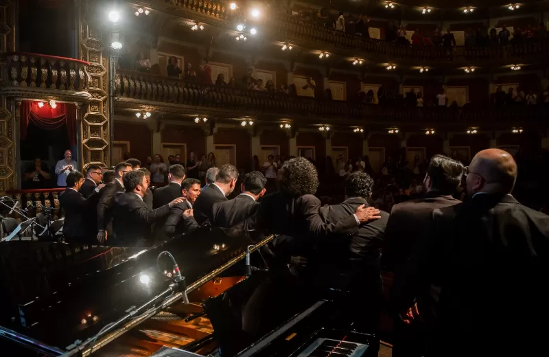 Amazônia Jazz Band leva clássicos do jazz ao palco do Theatro da Paz