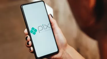 Pix no exterior: veja 8 países onde brasileiros já podem pagar compras sem cartão