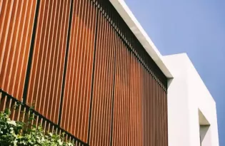 Fachadas ganham protagonismo na arquitetura e combinam estética, tecnologia e funcionalidade na CASALIV